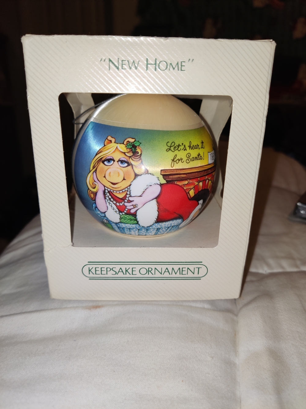 1981 Hallmark Muppets Ornament Kermit & Miss Piggy Satin Ball w/ Box